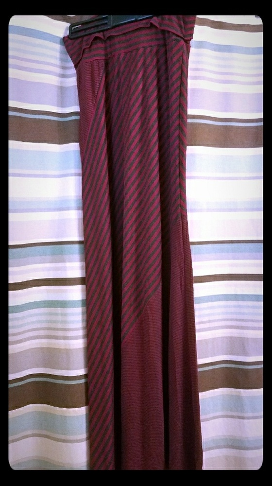 Fuschia & Drk Gray Maxi Skirt in Med